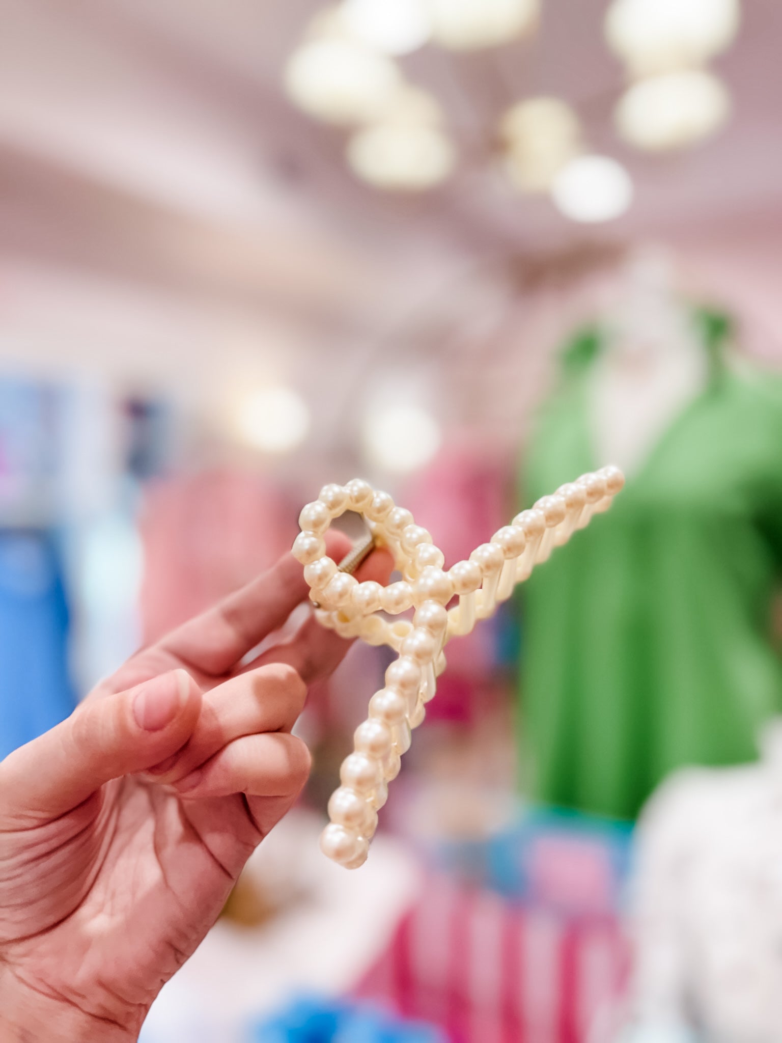 Pearl-fect Oval Clip