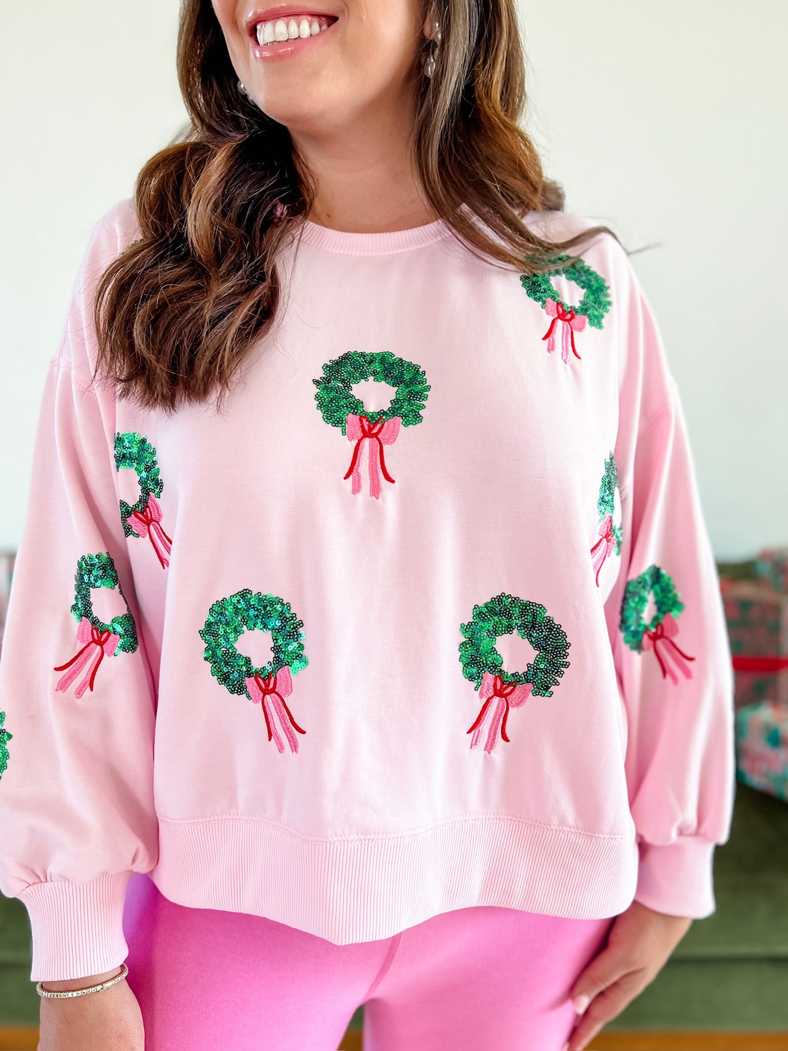Joyful Garland Pullover