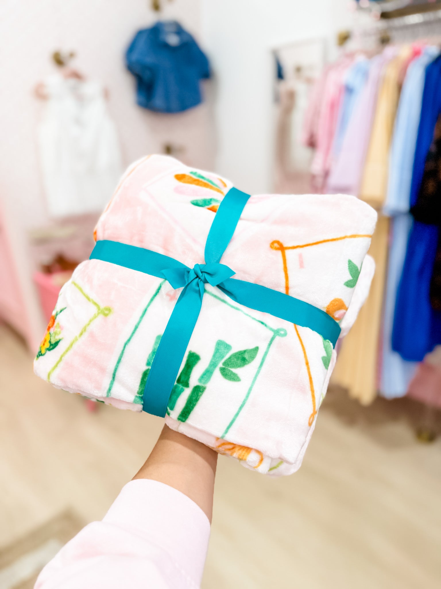 Gift Snuggle Up Plush Blanket–It's Mahj Time