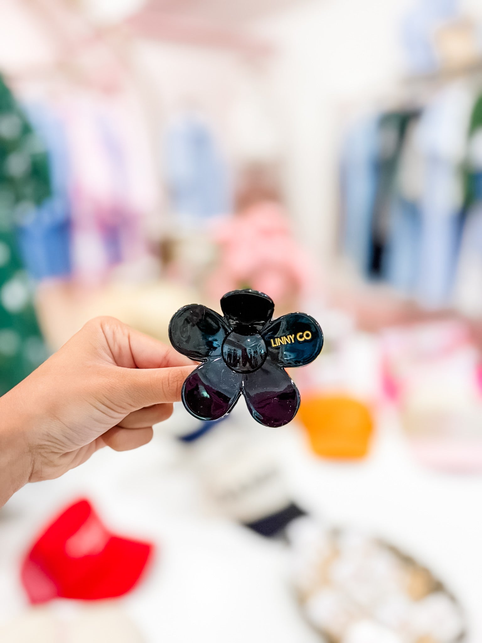 LINNY CO Gigi Hair Clip - True Black