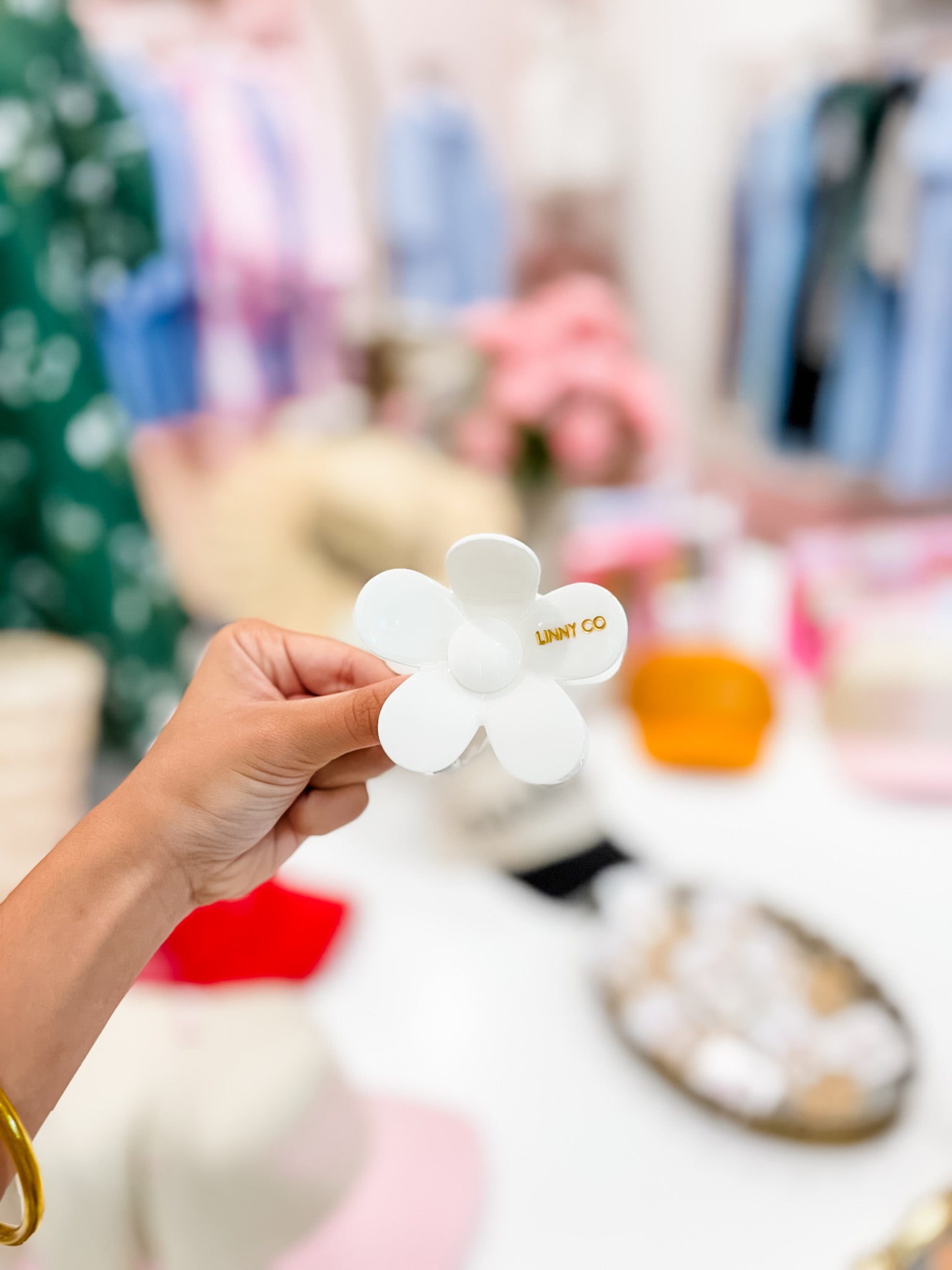 LINNY CO Gigi Clip - White